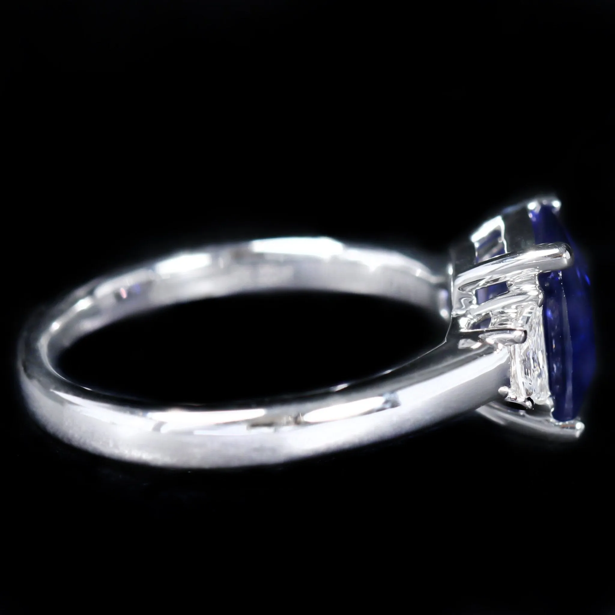 18K White Gold 2.84 Carat Sapphire and Diamond Ring