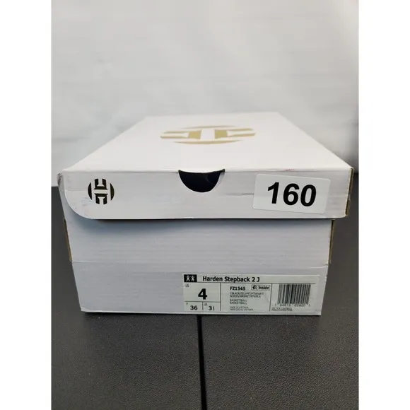 adidas FZ1545 Harden Stepback 2 Sneaker Shoes Basketball Youth Size 4‎ NEW