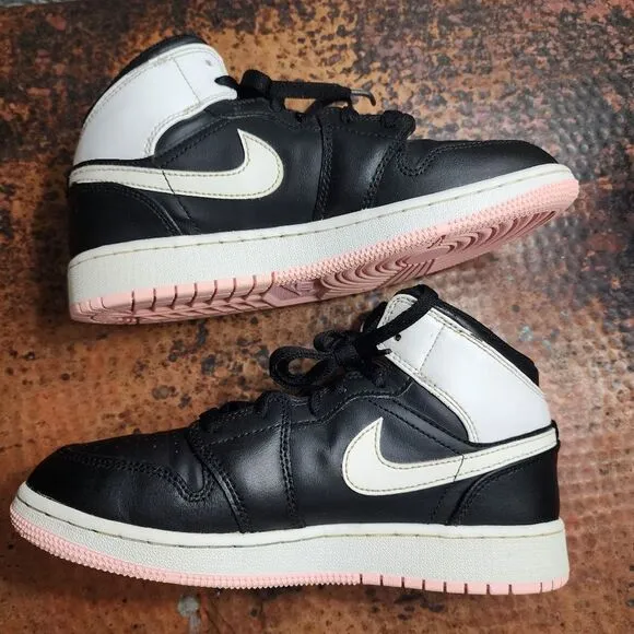 Air Jordan 1 Mid GS 'Arctic Punch'