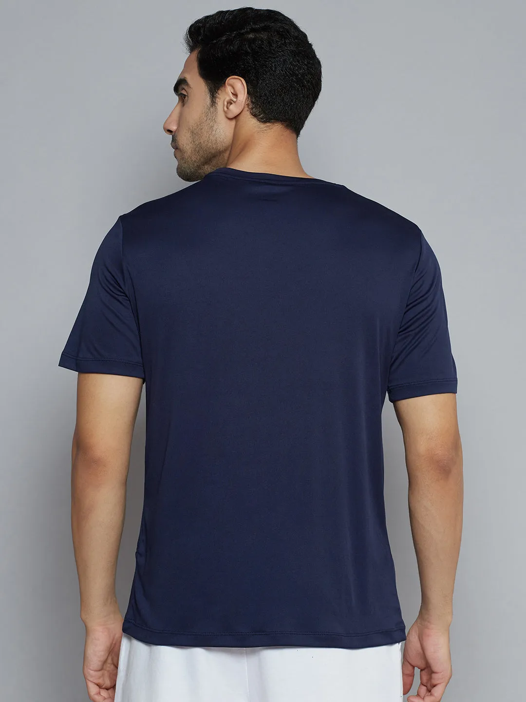 Alcis Men Navy Blue Solid Slim Fit Wonder T-shirt