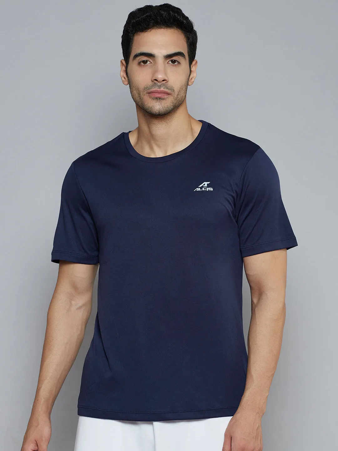 Alcis Men Navy Blue Solid Slim Fit Wonder T-shirt