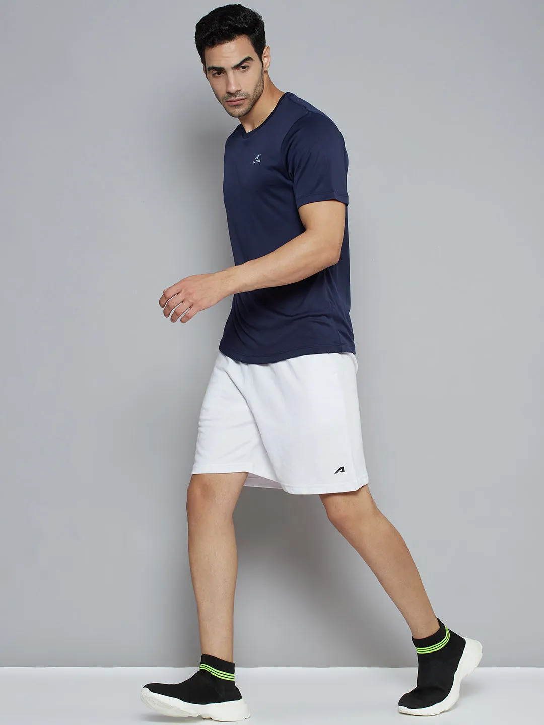 Alcis Men Navy Blue Solid Slim Fit Wonder T-shirt