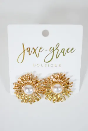 Caroline Hill - Aurelie Pearl and Metal Earring