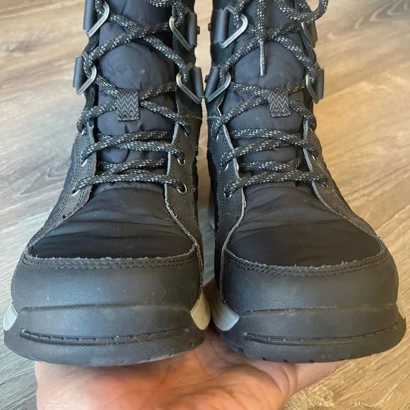 Columbia Meadows Omni-Heat 3D Mid Calf Boot Black Waterproof Womens 8.5 UK 6.5