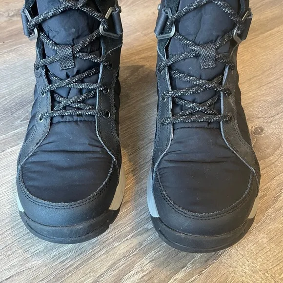 Columbia Meadows Omni-Heat 3D Mid Calf Boot Black Waterproof Womens 8.5 UK 6.5