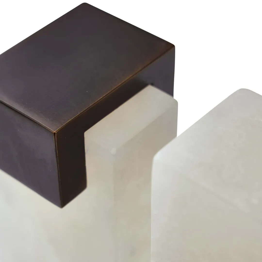 Ellyne Bookends