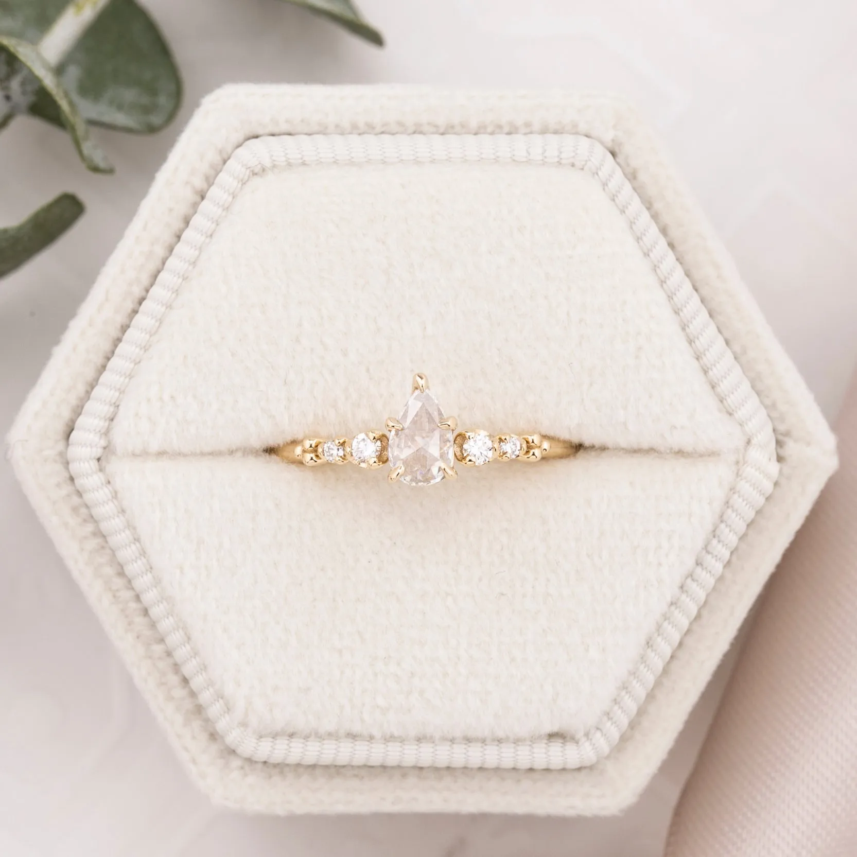Estel Fleur Ring