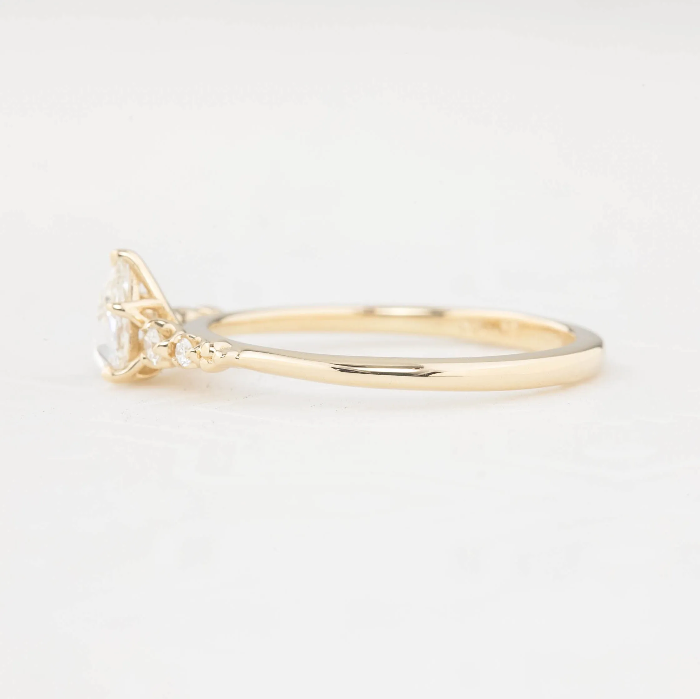 Estel Fleur Ring