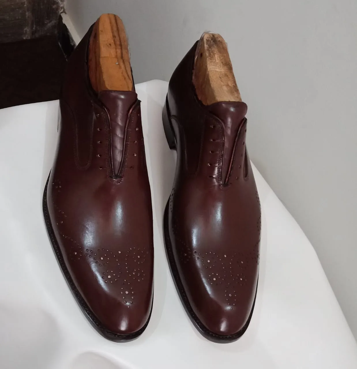 Handmade Oxford Brogue Leather Dress Shoes for Men