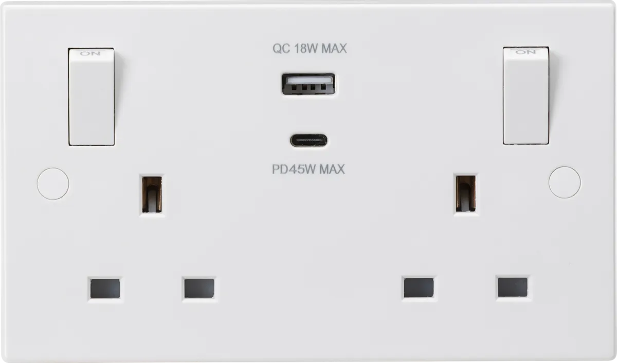 Knightsbridge SN9003 White Square 13A 2G Switched Socket   2xUSB A C QC18W / PD45W (Outboard Rockers)