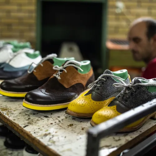 Men's Handcrafted Leather Shoes – Custom Burnished Design Sophisticated Brown Leather Shoes – Tailor-Made Perfection– Made-to-Order Elegance