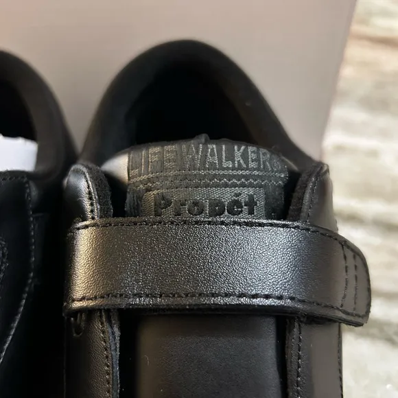 NIB Propet Lifewalker Strap Sneaker, Black, Men's 11.5 W(E)