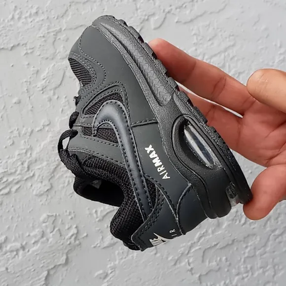 Nike Baby Air Max Command Flex Athletic Shoes