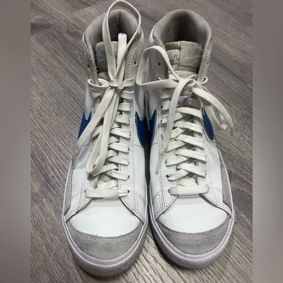 Nike Kids' Grade School Blazer Mid '77 Shoes 7Y