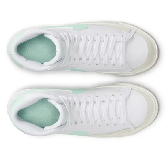 Nike Kids Sneakers - White and Mint