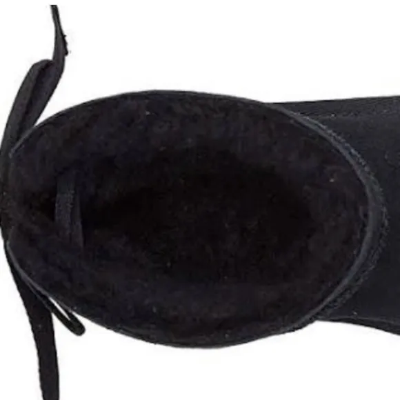 NWOT Koolaburra by UGG boots