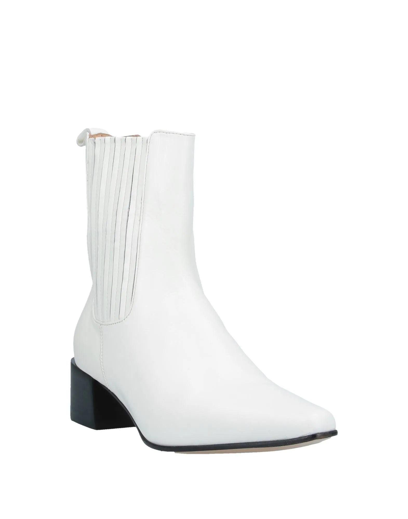 POMME D'OR Leather Ankle boots (17076710DR) Woman