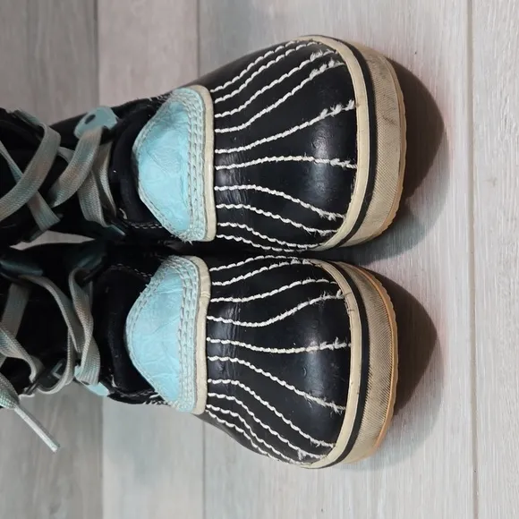 Sorel Kids Youth Tofino Tall Leather Duck Boots shoes sz 2