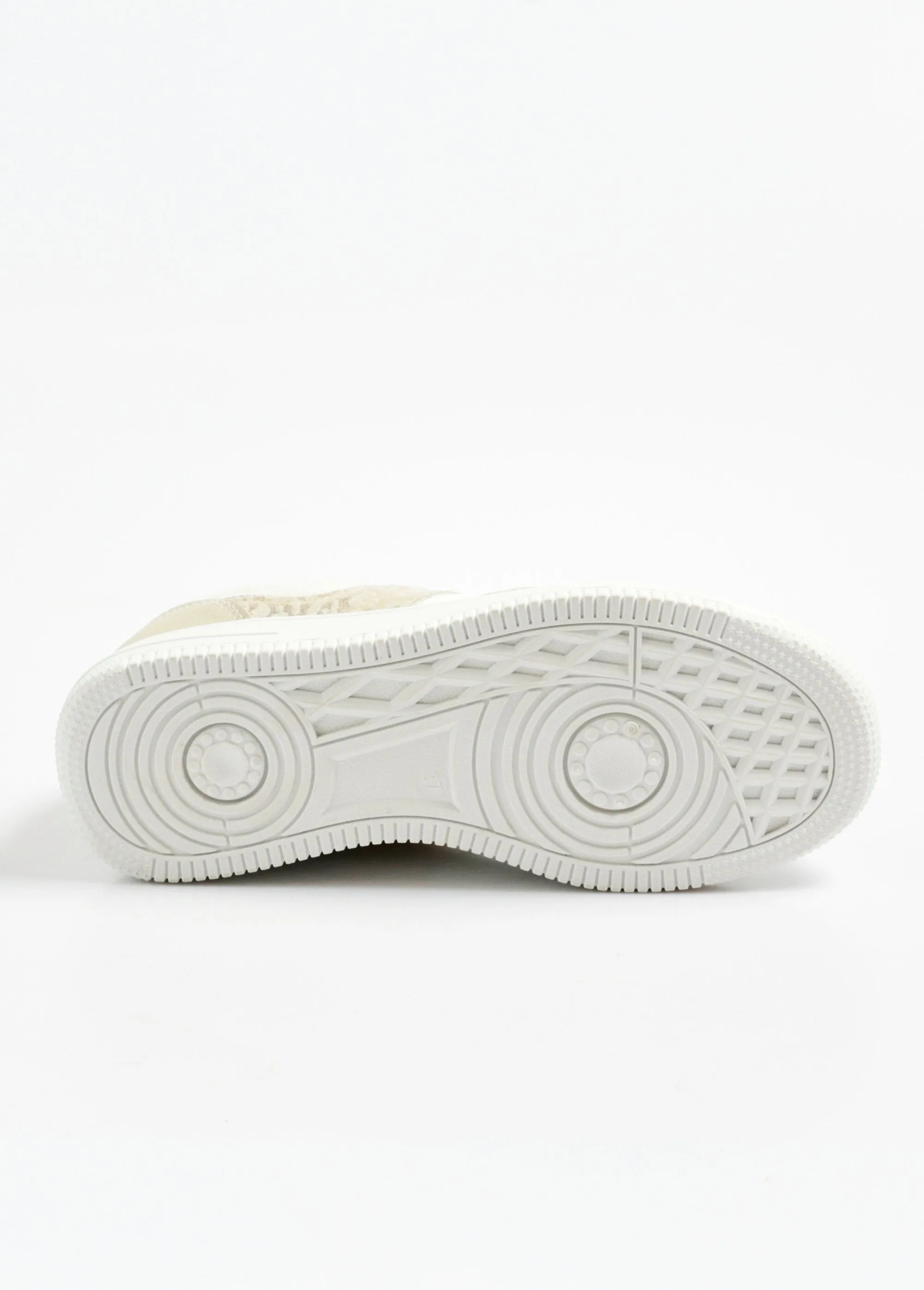 Two-tone sneakers with metallic details