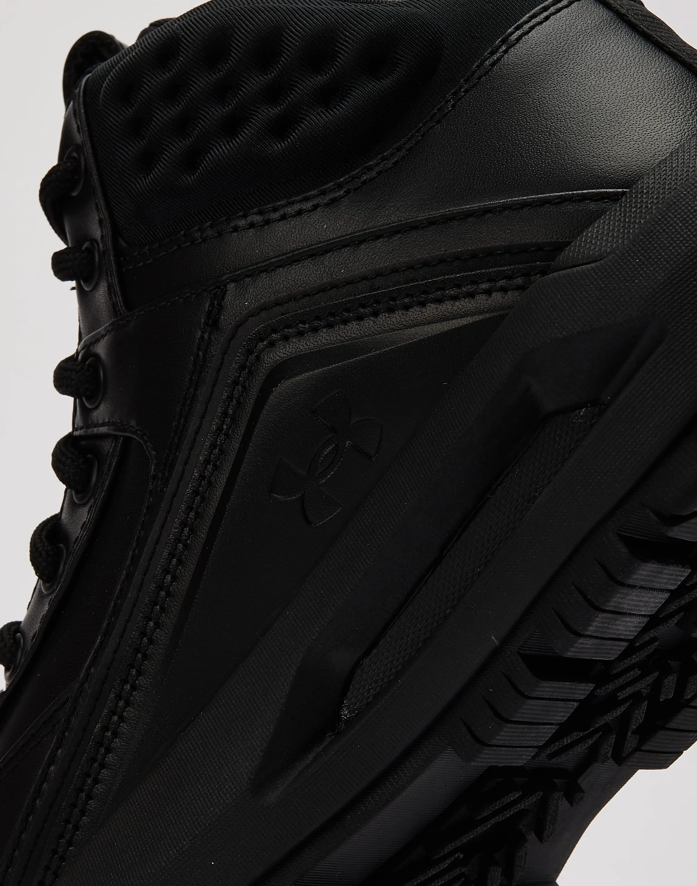 Under Armour 695 Boots Grade-School