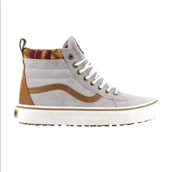 Vans Sk8-Hi MTE. Brand New. Kids Size: 3.5y