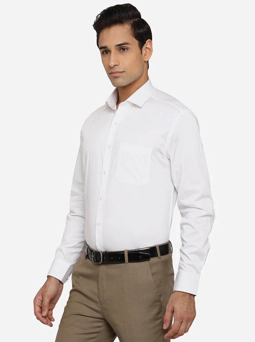 White Solid Regular Fit Formal Shirt | JadeBlue